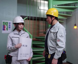 Em đồng nghiệp đi nhậu rồi bị đụ tập thể